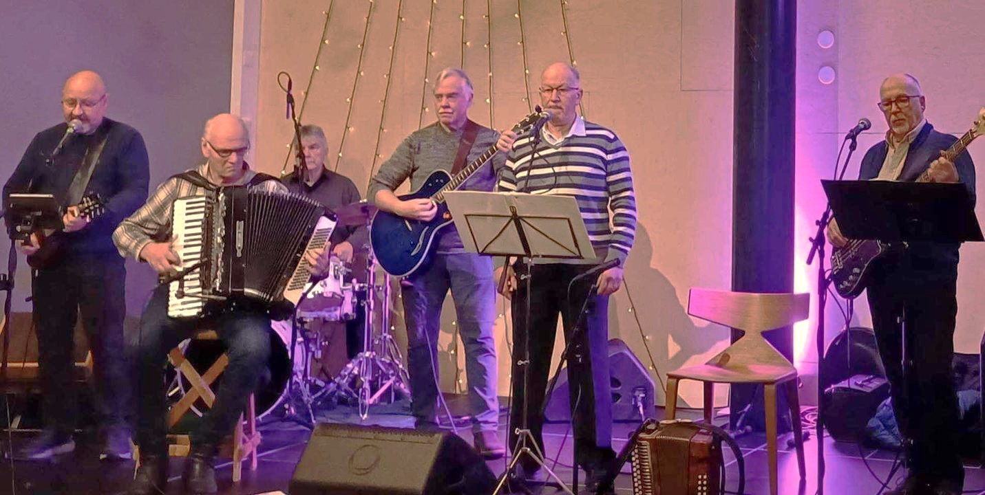 Te-dans med Jektekaran