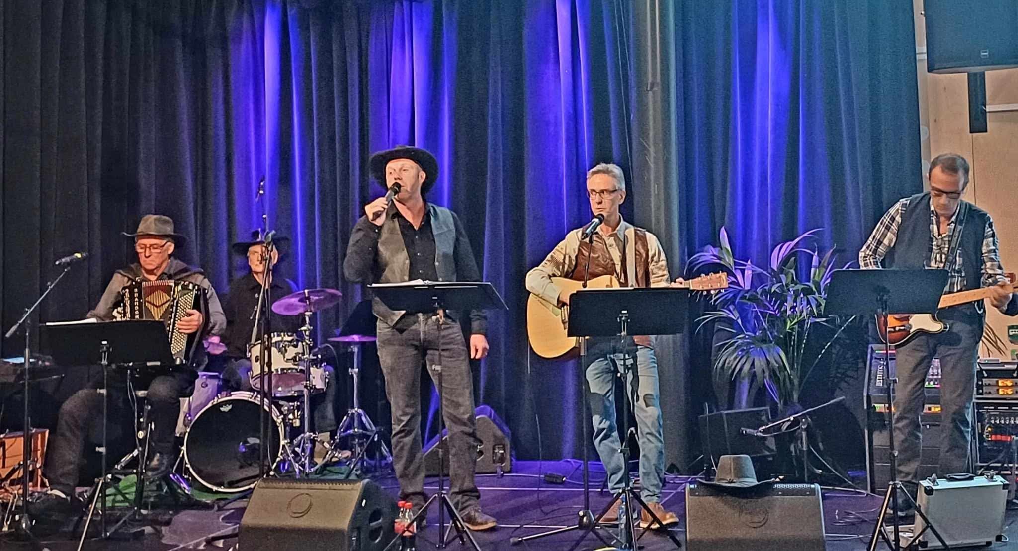 Åpning av Kulturuka og Te-dans med Køntrigutta